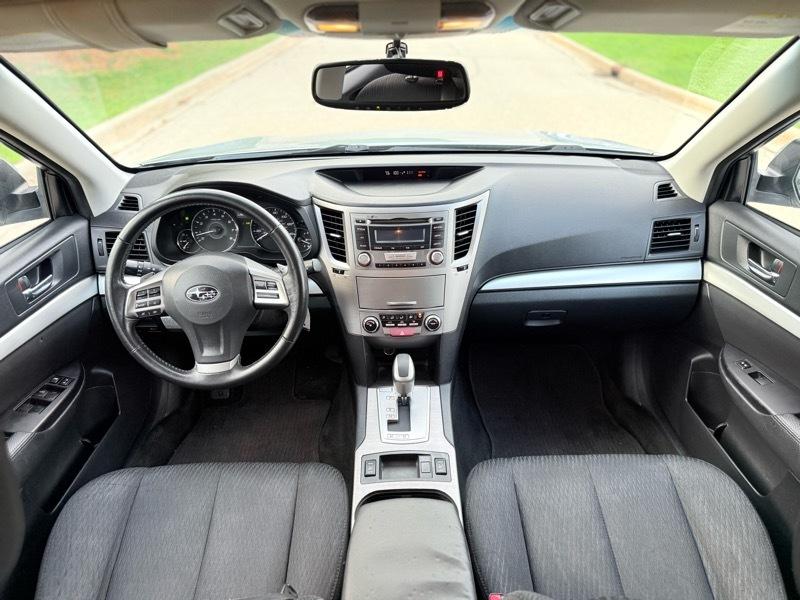 Subaru Outback 2.5i Premium 2012