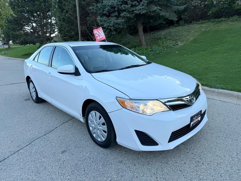 Toyota Camry 4dr Sedan LE 2013