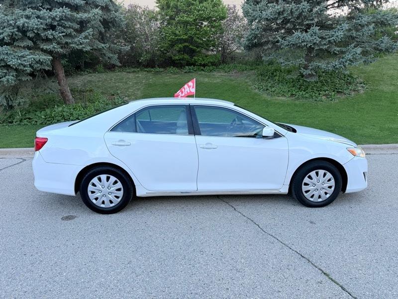 Toyota Camry 4dr Sedan LE 2013