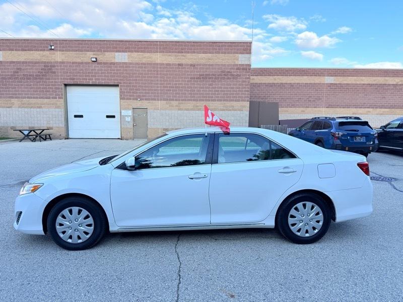Toyota Camry 4dr Sedan LE 2013