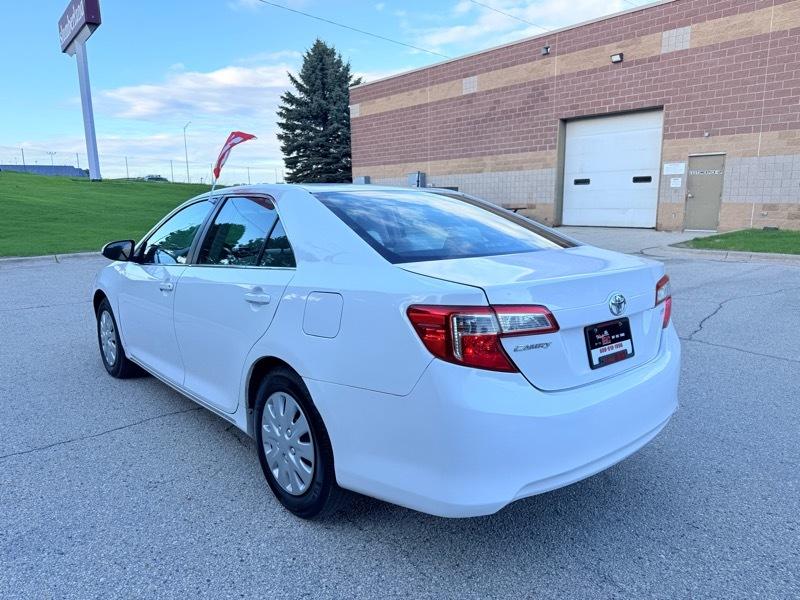 Toyota Camry 4dr Sedan LE 2013