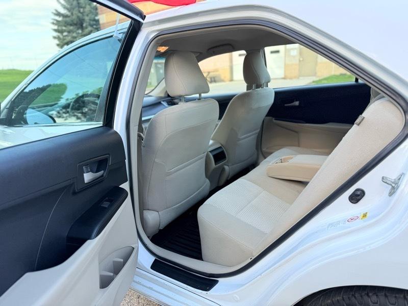 Toyota Camry 4dr Sedan LE 2013