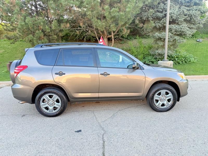 Toyota RAV4 Base I4 4WD 2011