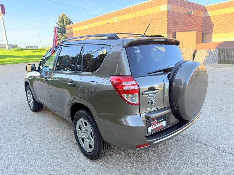 Toyota RAV4 Base I4 4WD 2011