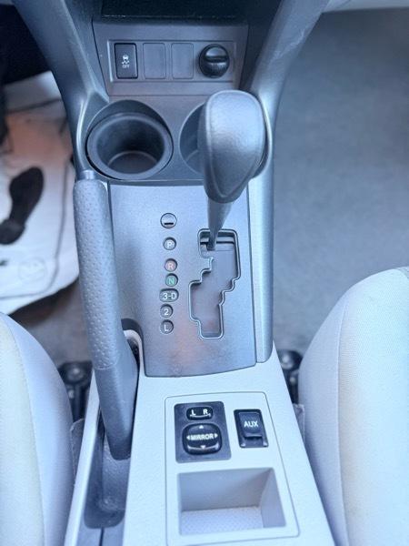 Toyota RAV4 Base I4 4WD 2011