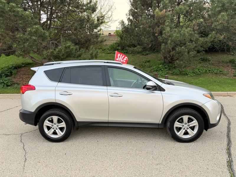 Toyota RAV4 XLE AWD 2013