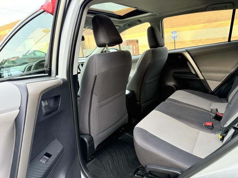 Toyota RAV4 XLE AWD 2013