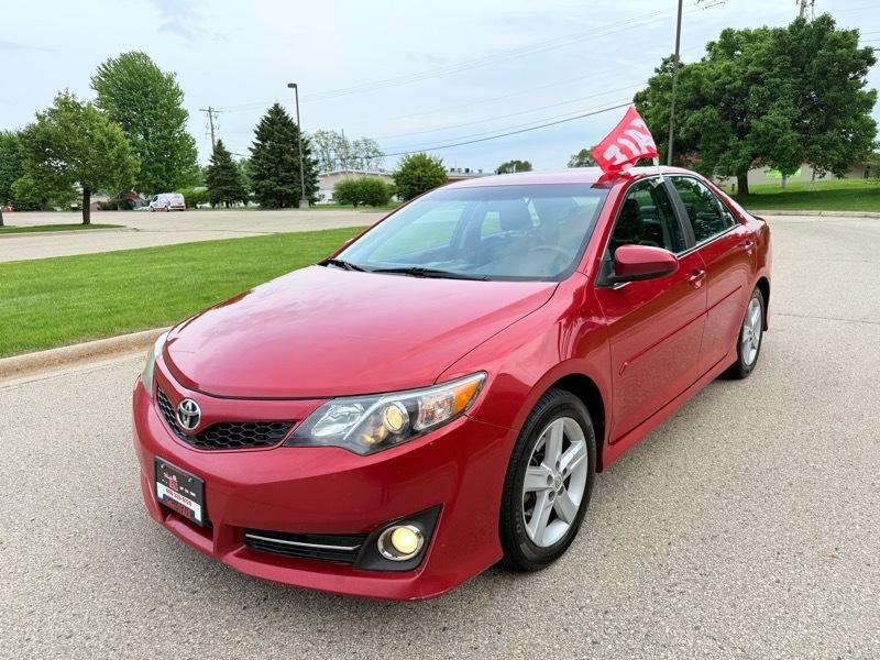 Toyota Camry SE 2012