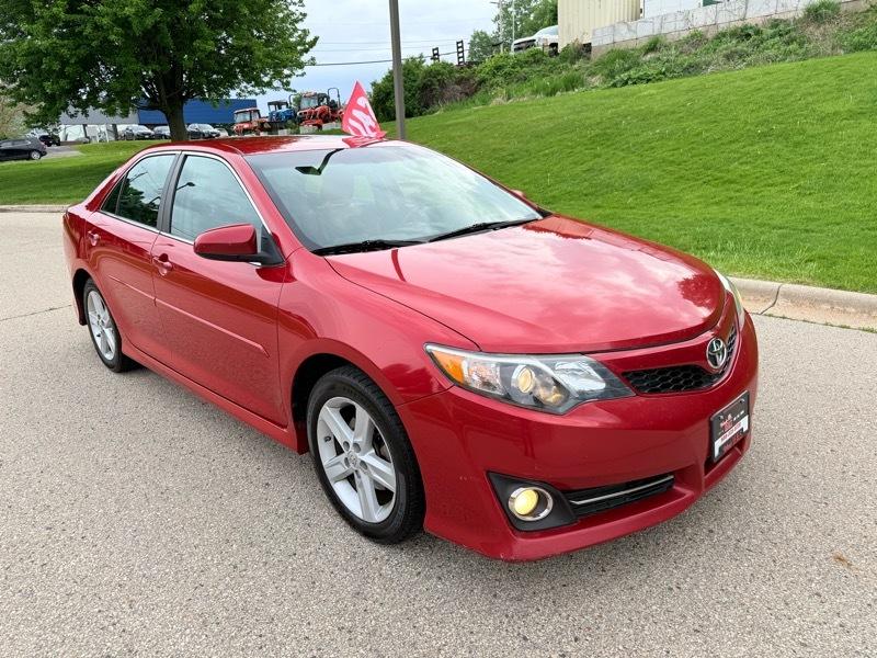 Toyota Camry SE 2012