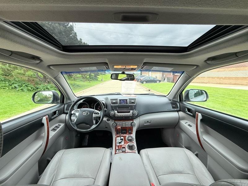 Toyota Highlander Limited 4WD 2012