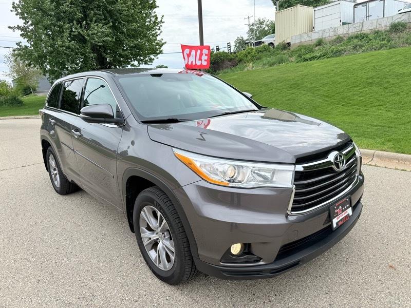 Toyota Highlander LE AWD V6 2014