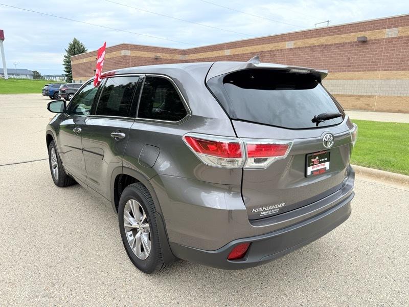 Toyota Highlander LE AWD V6 2014