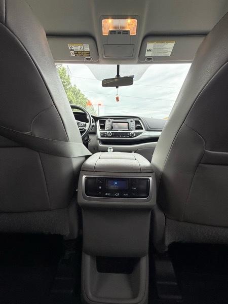 Toyota Highlander LE AWD V6 2014