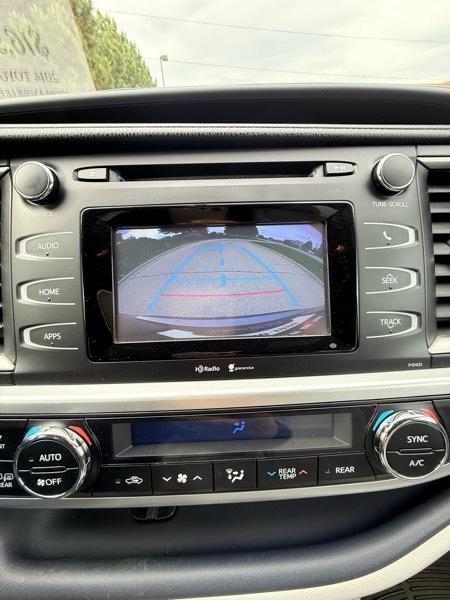 Toyota Highlander LE AWD V6 2014