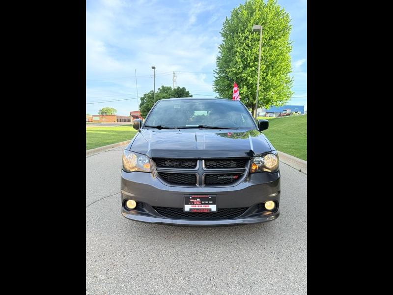 2017 Dodge Grand Caravan GT's photo