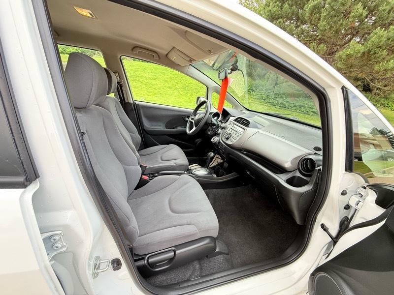 Honda Fit 5-Speed AT 2013