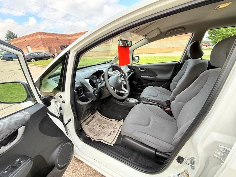 Honda Fit 5-Speed AT 2013