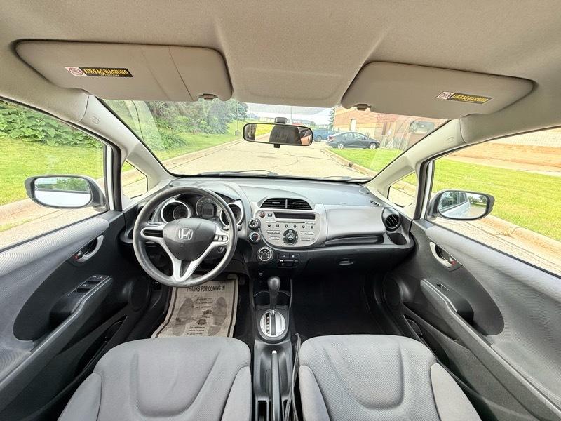 Honda Fit 5-Speed AT 2013