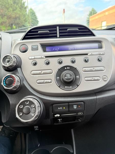 Honda Fit 5-Speed AT 2013