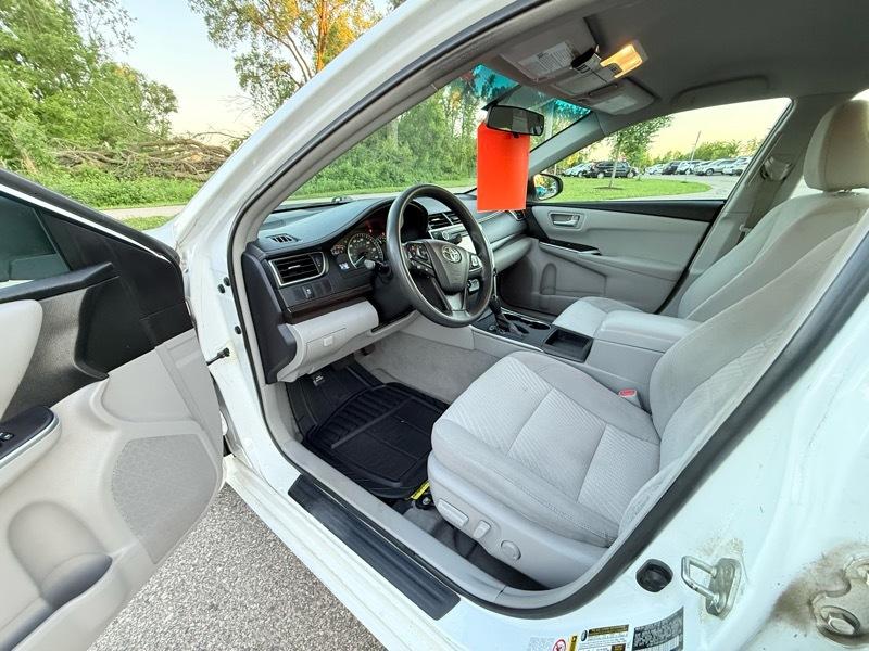 Toyota Camry SE 2015