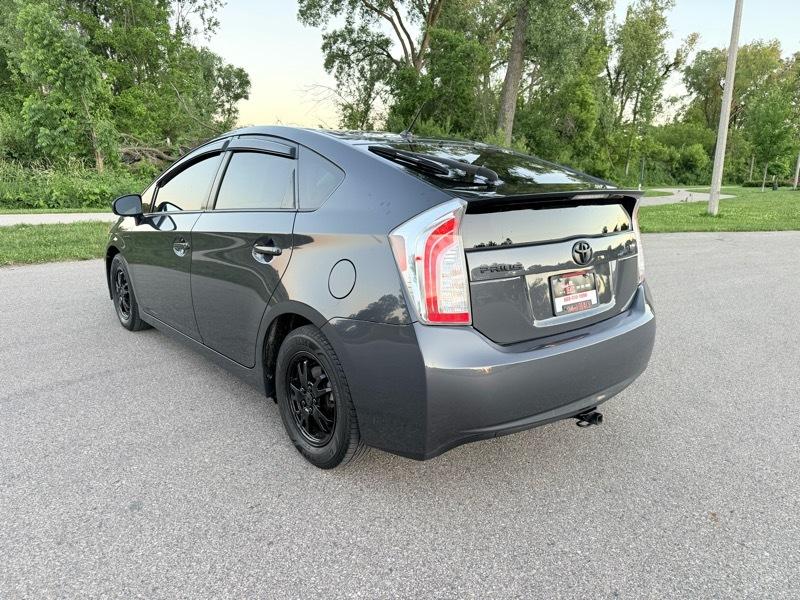 Toyota Prius Prius V 2012