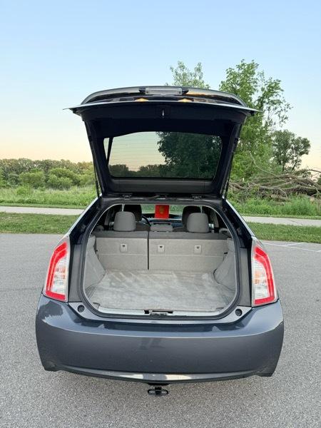 Toyota Prius Prius V 2012