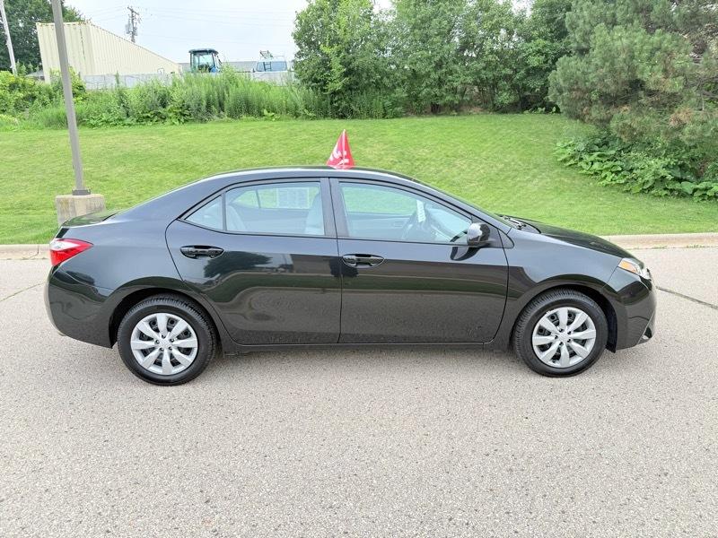 Toyota Corolla 4dr Sdn LE Auto 2014