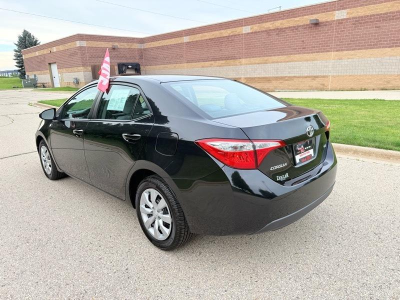 Toyota Corolla 4dr Sdn LE Auto 2014