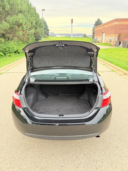 Toyota Corolla 4dr Sdn LE Auto 2014