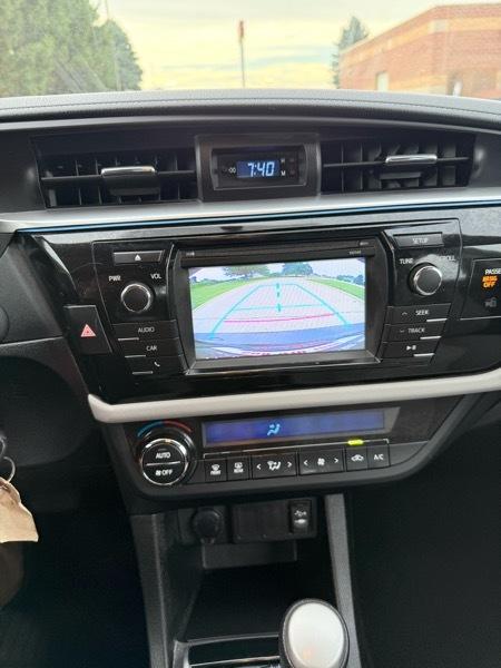 Toyota Corolla 4dr Sdn LE Auto 2014