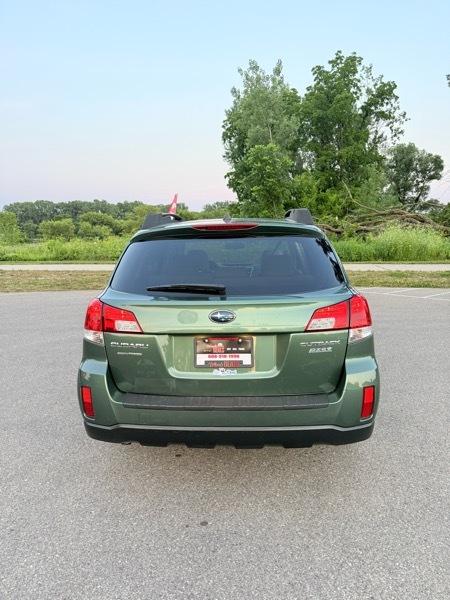 Subaru Outback 2.5i Limited 2013