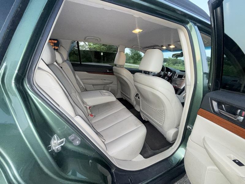 Subaru Outback 2.5i Limited 2013