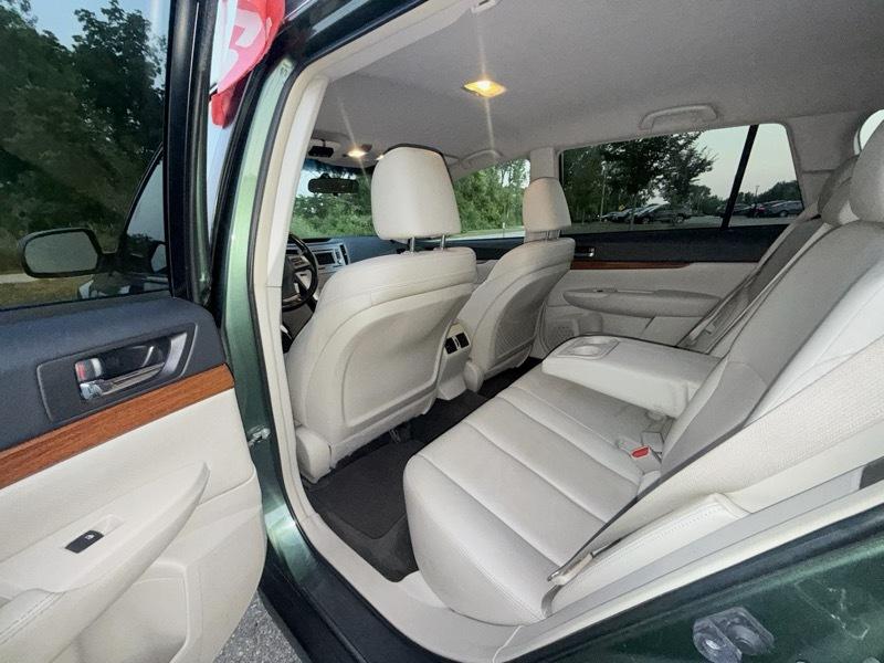 Subaru Outback 2.5i Limited 2013