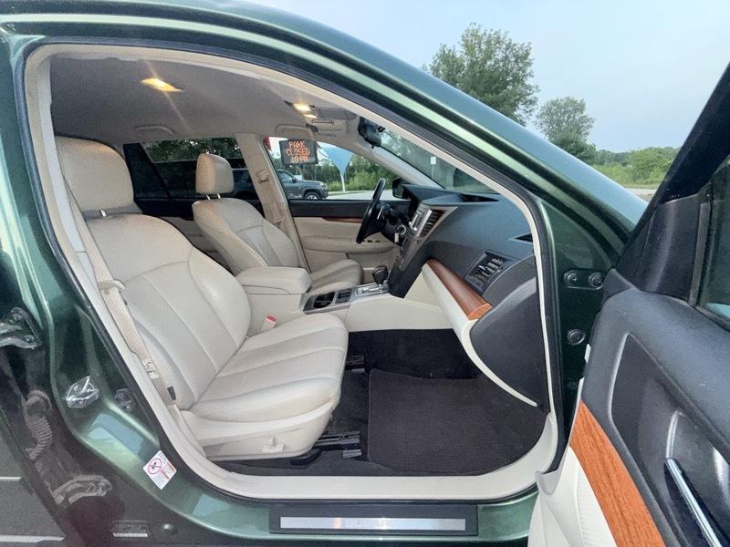 Subaru Outback 2.5i Limited 2013