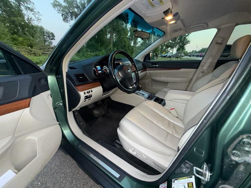 Subaru Outback 2.5i Limited 2013