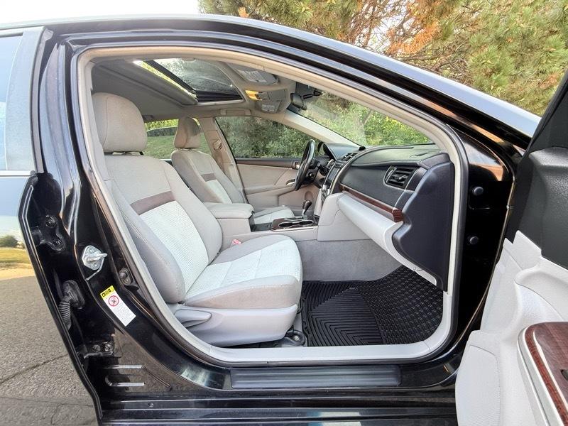 Toyota Camry 4dr Sedan LE 2012