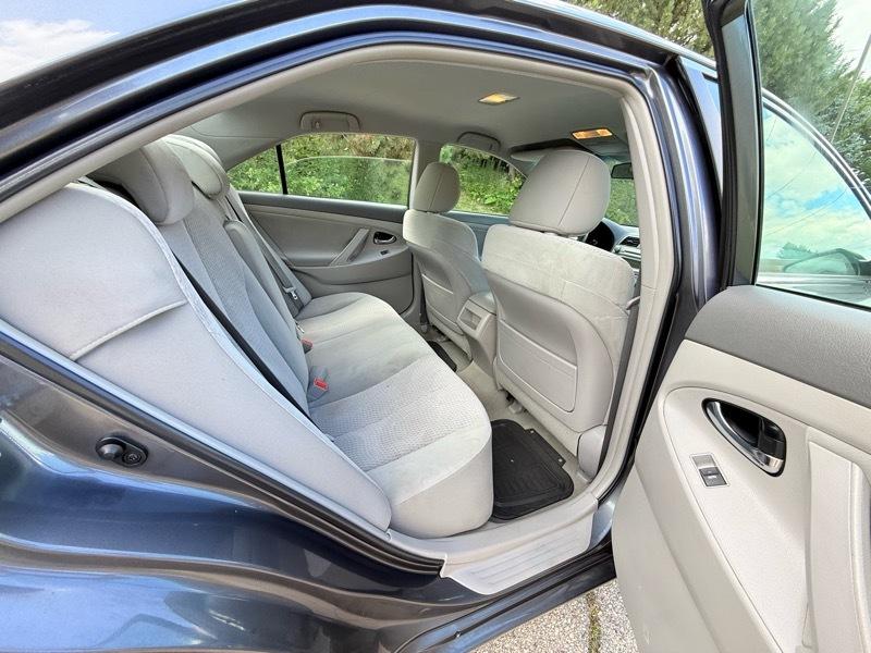Toyota Camry LE 2011