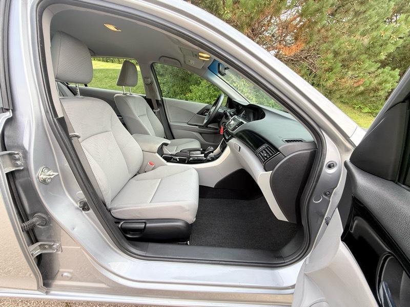 Honda Accord LX Sedan CVT 2017