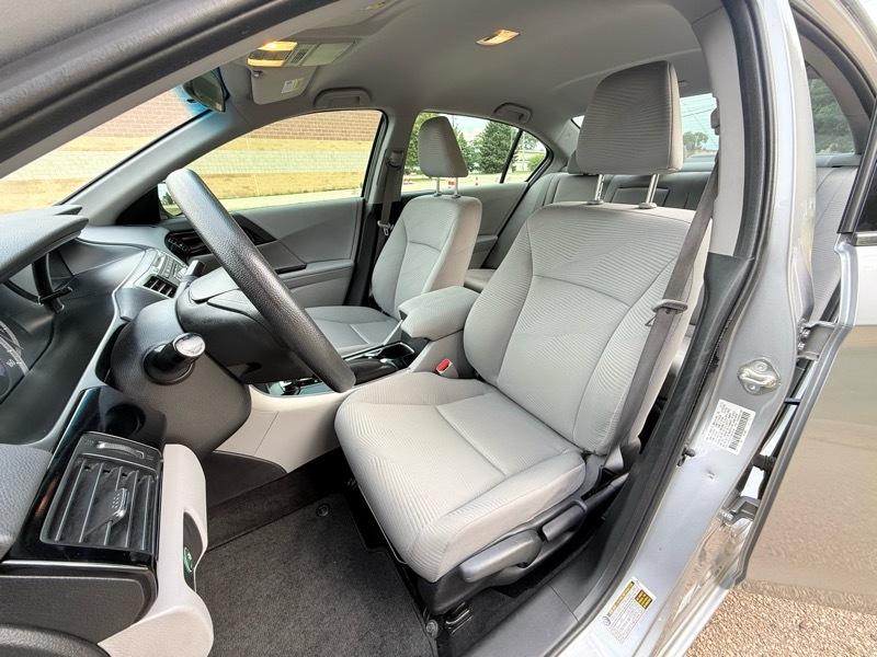 Honda Accord LX Sedan CVT 2017