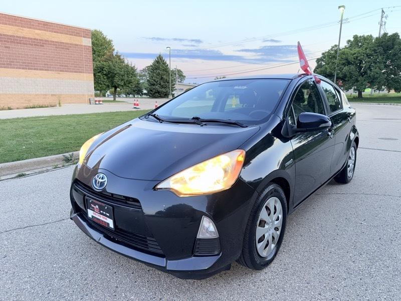 Toyota Prius c Two 2012