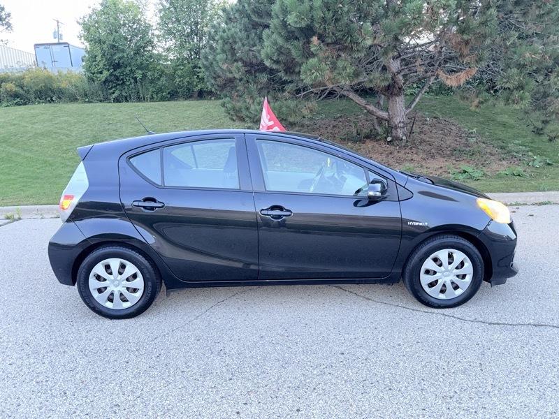 Toyota Prius c Two 2012