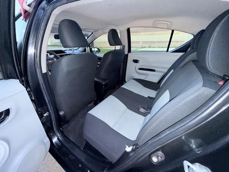Toyota Prius c Two 2012
