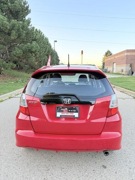 Honda Fit Sport 5-Speed AT 2012