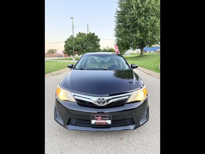 Toyota Camry 4dr Sedan LE 2012