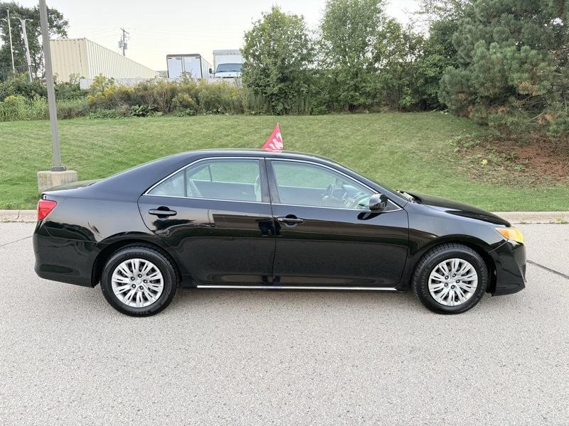 Toyota Camry 4dr Sedan LE 2012