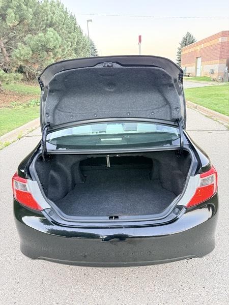 Toyota Camry 4dr Sedan LE 2012