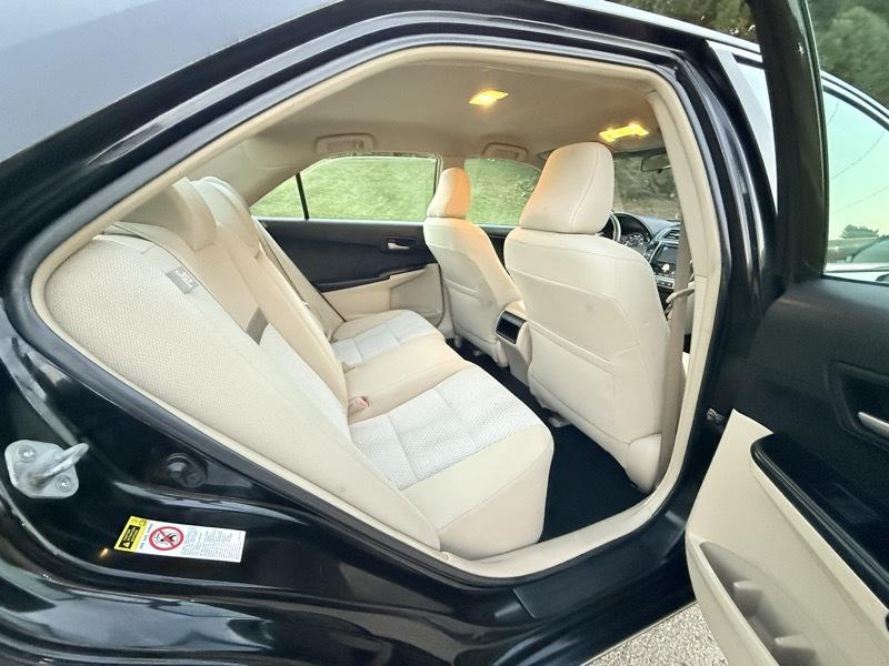 Toyota Camry 4dr Sedan LE 2012