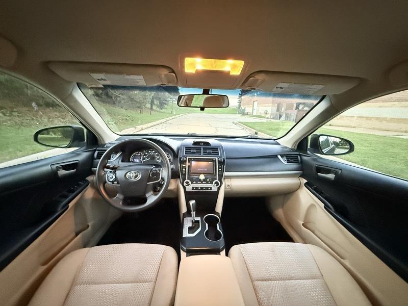 Toyota Camry 4dr Sedan LE 2012