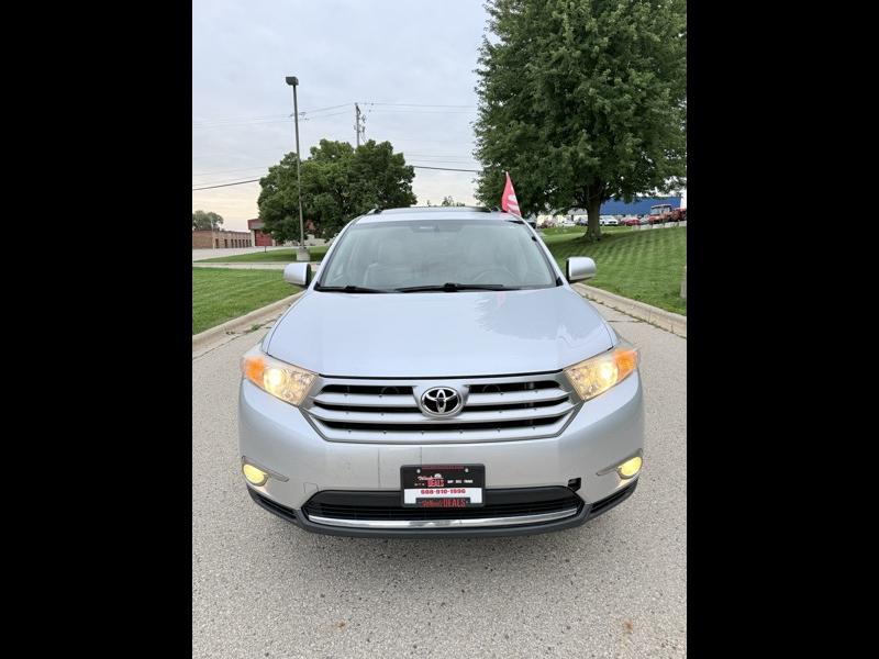 Toyota Highlander Base 4WD 2011