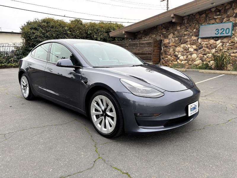 2022 Tesla Model 3 Base's photo